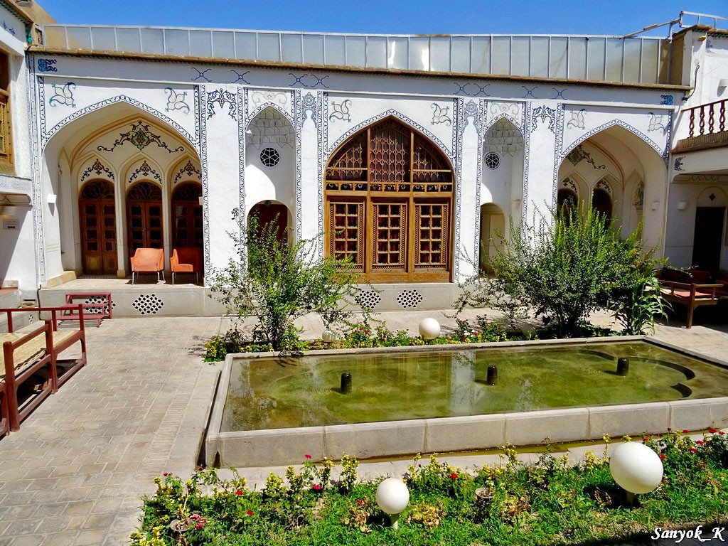 0459 Isfahan Traditional hotel Исфахан Отель Традиционный