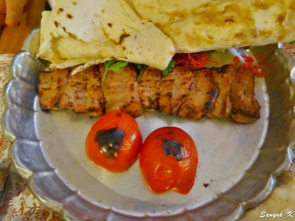 2699 Shiraz Shater Abbas restaurant iranian food koobideh kebab Шираз Ресторан Шатер Аббас кубиде кебаб