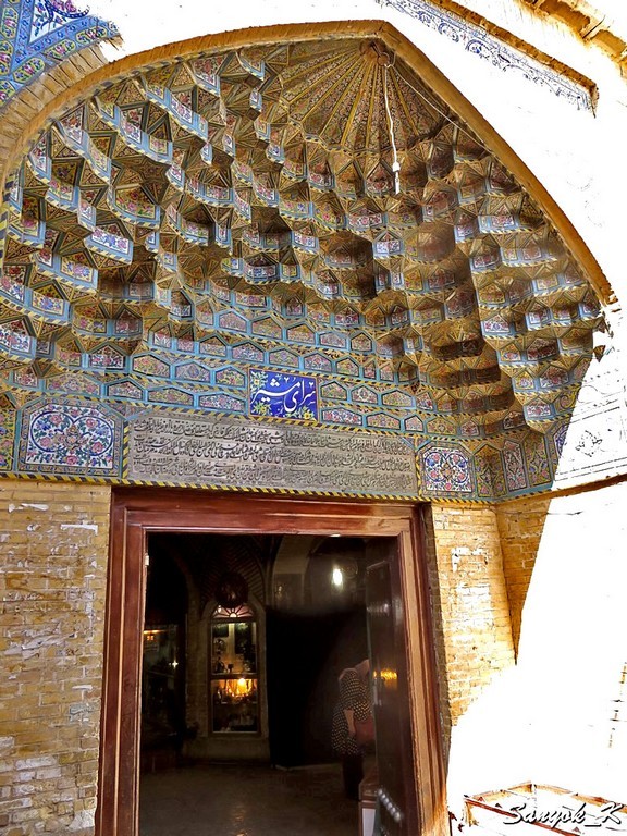 1654 Shiraz Saray ye Moshir Hall of Gulshan Шираз Базар Сарай йе Мошир