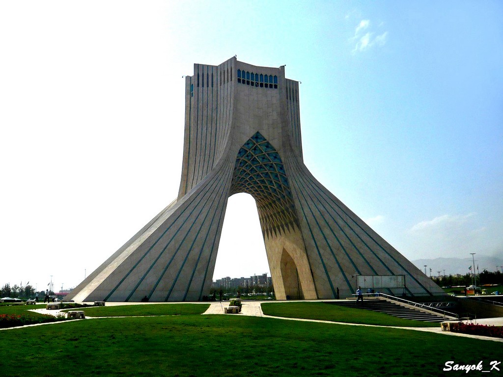 0802 Tehran Azadi tower Тегеран Башня Азади